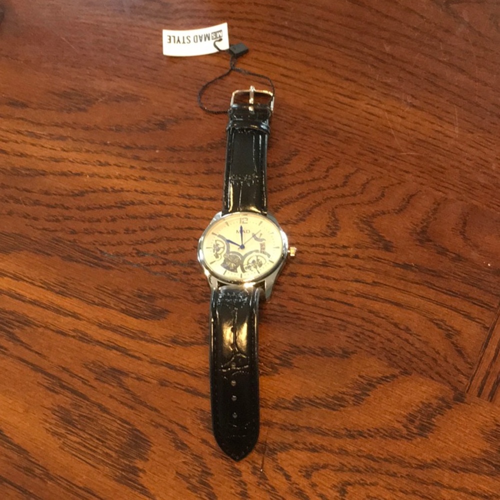 Men’s Watch - Picture 3 of 8